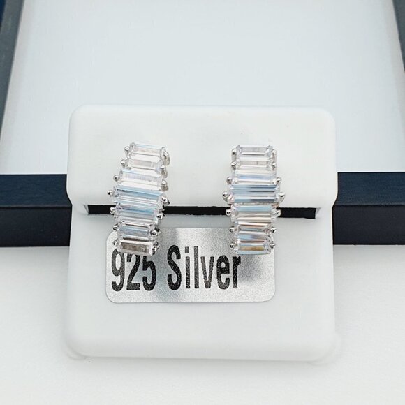 "925 Sterling Silver Cubic Zirconia Earrings, UU1P6A6136 - Picture 7 of 9